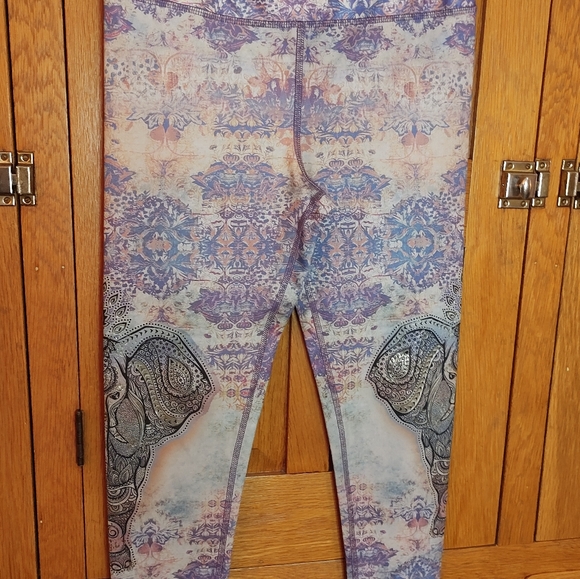 Evolution and Creation elephant boho rhapsody ankle length yoga leggings - Picture 6 of 10
